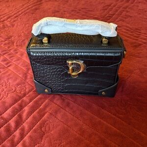 Elegant Black Crocodile Pattern Briefcase